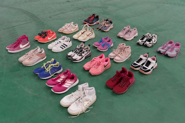 Women Used International Brand Shoes